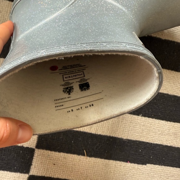Hunter Play Cosmic Silver Rain Boots - Picture 4 of 4